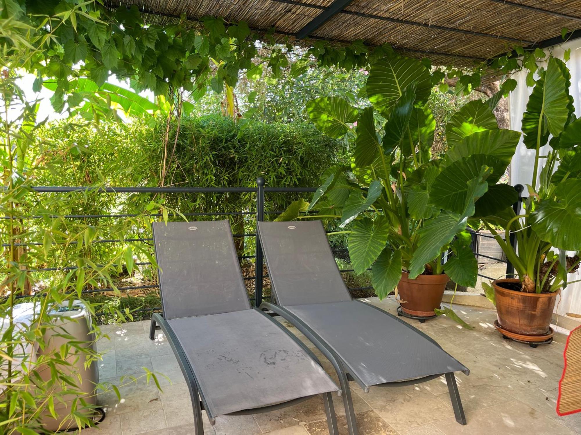 La Bergerie Appartement Domessargues Buitenkant foto
